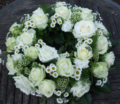 Kleine witte ajourkrans